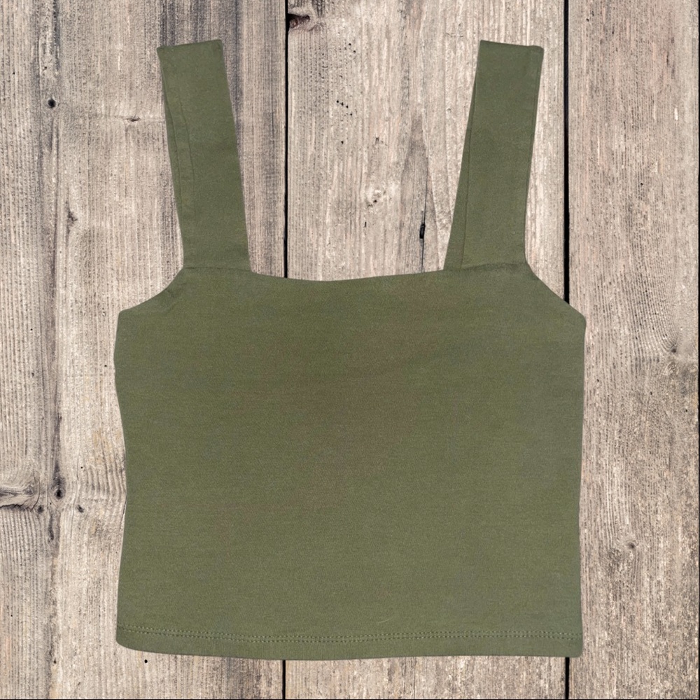 🔴 Aeropostale Classic Hunter Green Cropped Tank